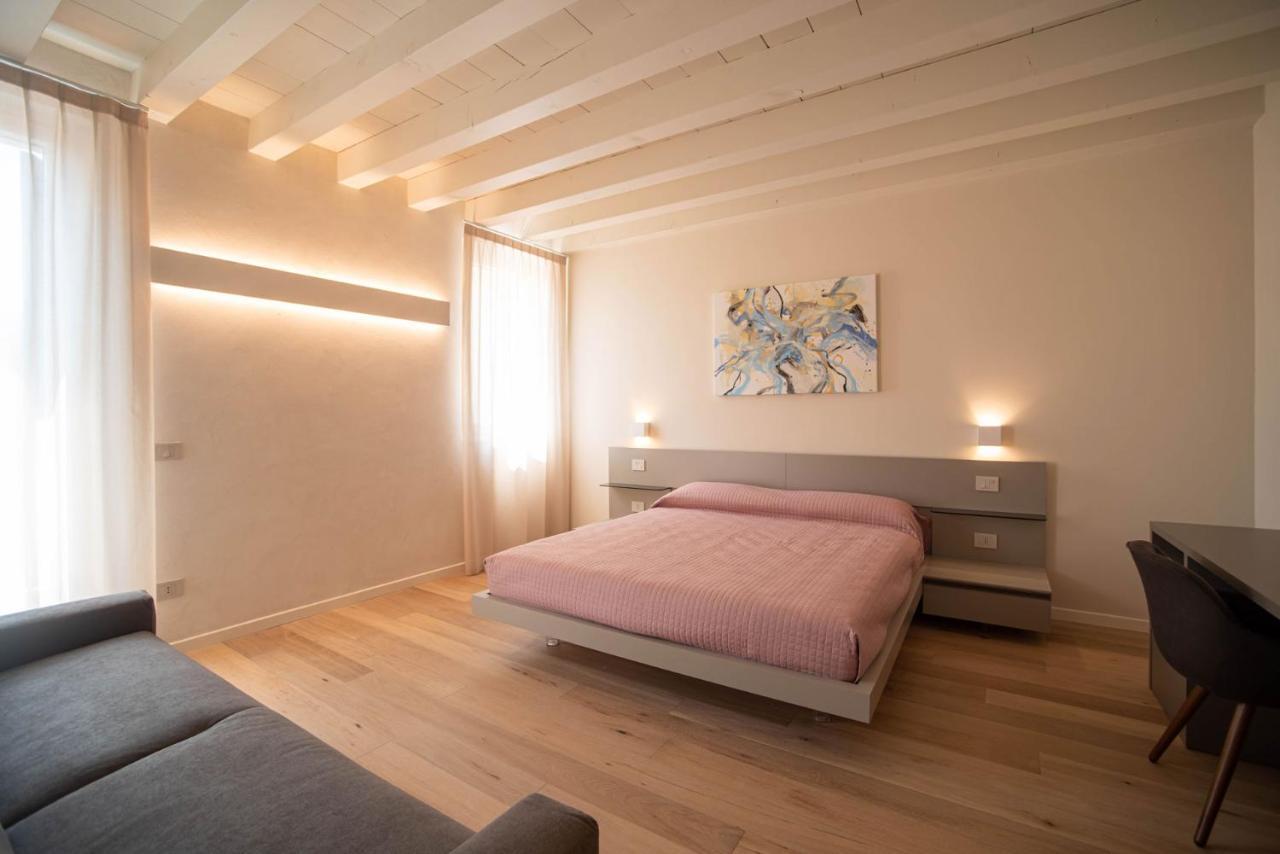 Calcirelli Suites ヴェローナ エクステリア 写真