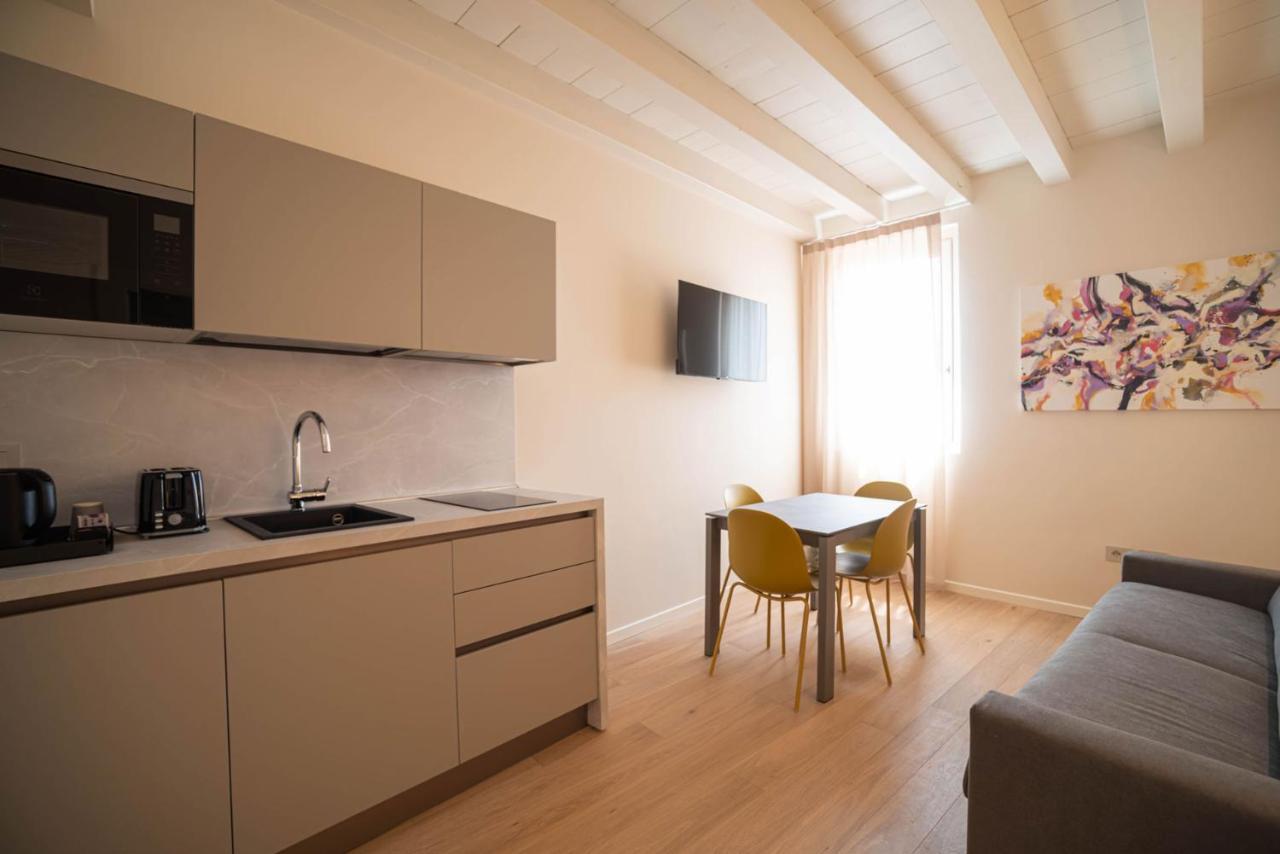 Calcirelli Suites ヴェローナ エクステリア 写真